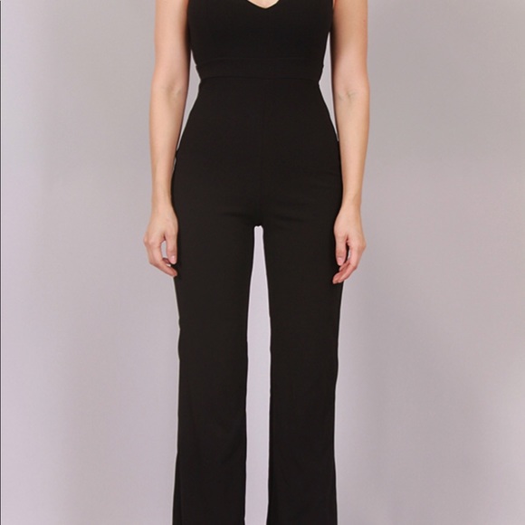 SOLID BLACK JUMPSUIT WITH OPEN BACK - Picture 4 of 8